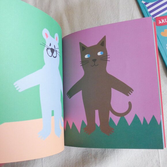 NWT Set of 2 Flying Tiger Sticker Book Animals - Picture 7 of 13